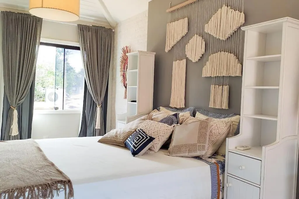 Relaxar Em Buzios Praia De Manguinhos 5 Suites Holiday home